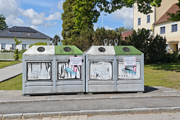 Umsiedelung Altglascontainer