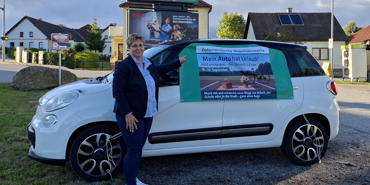 Das Auto bleibt eine Woche lang stehen.
